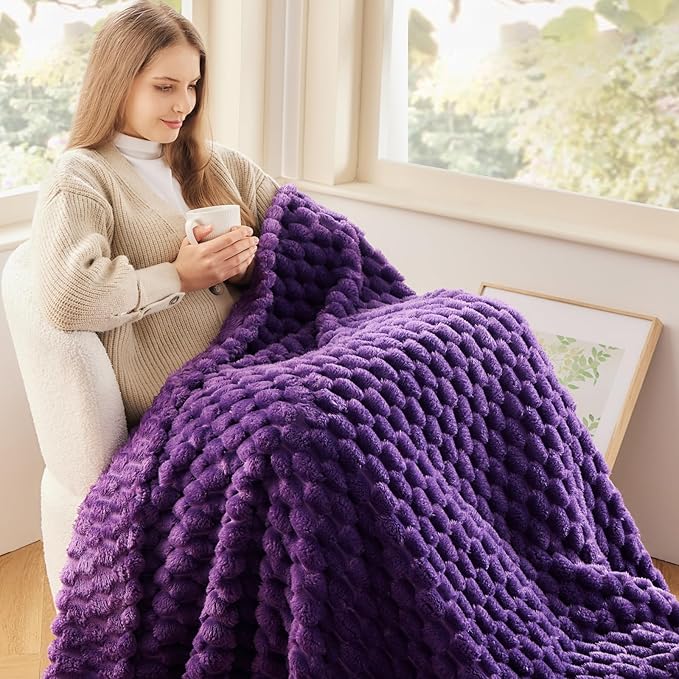 NEWCOSPLAY Super Soft Queen Blanket Purple Premium Silky Flannel Fleece 3D Clouds Stylish Jacquard Lightweight Bed Blanket All Season Use 350GSM (Purple, Queen(90"x90"))