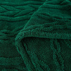 YUSOKI Twin XL Blanket Single Layer,Weight(3.1lb),370GMS-3D Stylish Design for Gift Home Decor (Forest Green,65"x90")