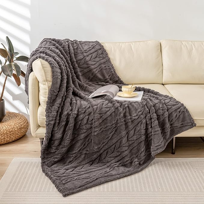 YUSOKI Sherpa Large Throw Blanket Single Layer,Light Weight(1.7lb),370GMS-3D Stylish Design for Gift Home Decor (Morel,50"x65")