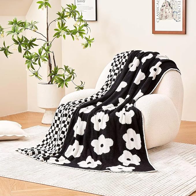 Checkered Throw Blanket, Black Super Soft Knit Breathable Throw Blanket, Cozy Fluffy Reversible Checkerboard Flower Fuzzy Blanket for Couch Sofa Bed Living Room Decor 50 x 60 inch