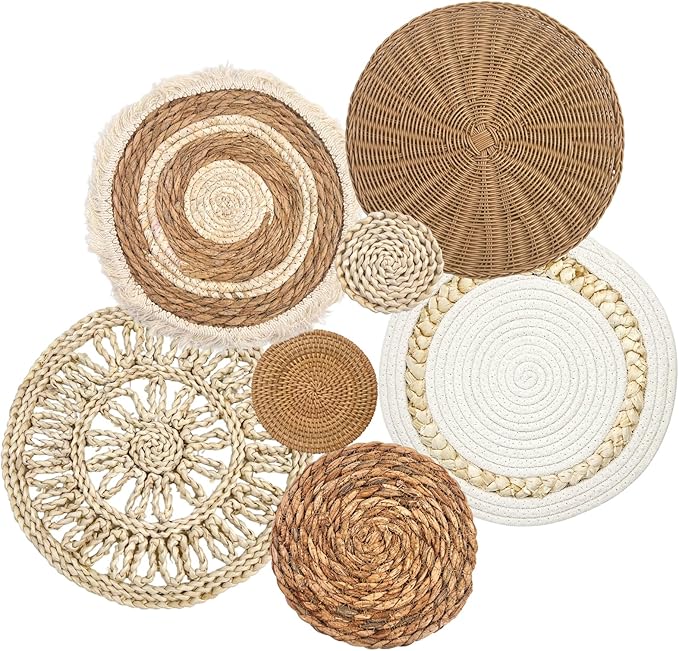 CODOHI Set of 7 Boho Wall Baskets, Wall Hanging Rattan Decor, Flat Round Woven Water Hyacinth Corn Husk Farmhouse Handmade Macrame Hanging Woven Baskets for Living Room Bedroom Dining Room Office