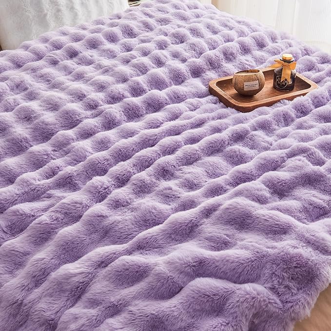 EMME Faux Fur Blanket King Size Purple - Big Bubble Rabbit Cozy Blanket for Couch, Thick Furry Plush Shaggy Blankets, 650GSM, 108x90 Inches
