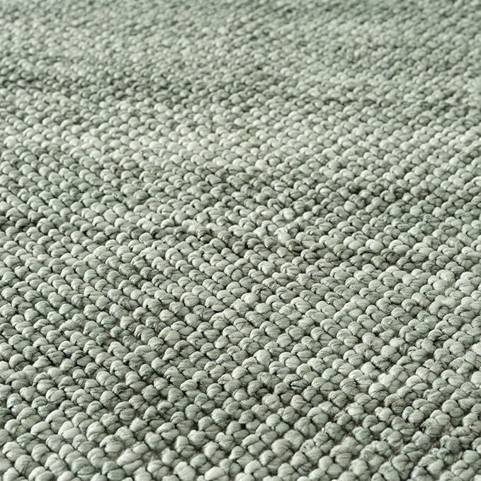 LUXE WEAVERS Solid Machine Woven Green 8x10 Area Rug, Indoor Stain-Resistant Carpet