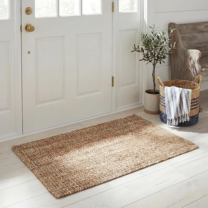 SAFAVIEH Natural Fiber Collection Area Rug - 2'6" x 4', Natural & Ivory, Handmade Jute, Farmhouse Style, Chunky Textured Thick Pile (NF447N)