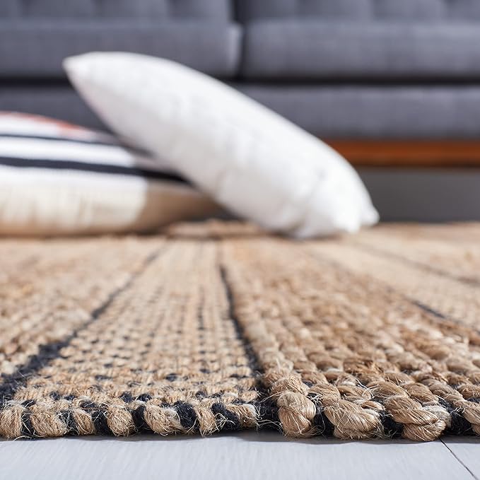 SAFAVIEH Natural Fiber Collection Area Rug - 6' x 9', Black & Natural, Handmade Boho Farmhouse Rustic Jute & Cotton, Ideal for High Traffic Areas in Living Room, Bedroom (NFB654Z)