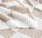 CREVENT 50‘’X60‘’ Ultra Soft and Plush Reversible Microfiber Throw Blanket for Couch Sofa and Bed (Checkered Beige)