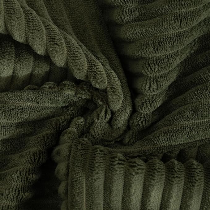 Pack of 2 Green Decorative Throw Pillow Covers for Bed Couch Corduroy, 18x18 in Boho Aesthetic Home Decor, Soft Corduroy Patchwork Texture Cozy Accent for Couch Sofa Bedroom Living Room