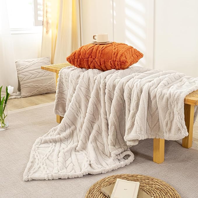 YUSOKI Sherpa Large Throw Blanket Single Layer,Light Weight(1.7lb),370GMS-3D Stylish Design for Gift Home Decor (Linen,50"x65")