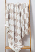 CREVENT 50‘’X60‘’ Ultra Soft and Plush Reversible Microfiber Throw Blanket for Couch Sofa and Bed (Checkered Beige)