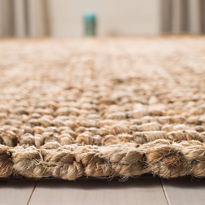 SAFAVIEH Natural Fiber Collection Area Rug - 2'6" x 4', Natural Brown, Handmade Jute, Farmhouse Style, Chunky Textured Thick Pile (NF447A)