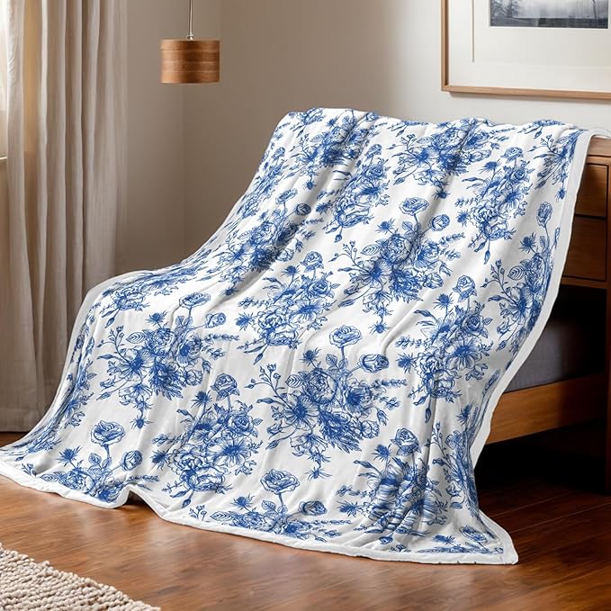 Blue Floral Throw Blanket, Botanical Floral Blanket, Soft, Flannel, Warm, Boho Aesthetic Bed Blankets All Season Flower Throw Blankets for Couch Bedroom Living Room 50X60 Inch