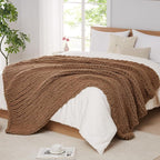 L'AGRATY Chunky Knit Blanket Throw: 72''x84'' Chenille Chunky Knitted Throw Blanket for Bed Couch - Handmade Thick Big Cable Knit Blanket - Large Chunky Crochet Rope Blanket for Home Decor(Brown)