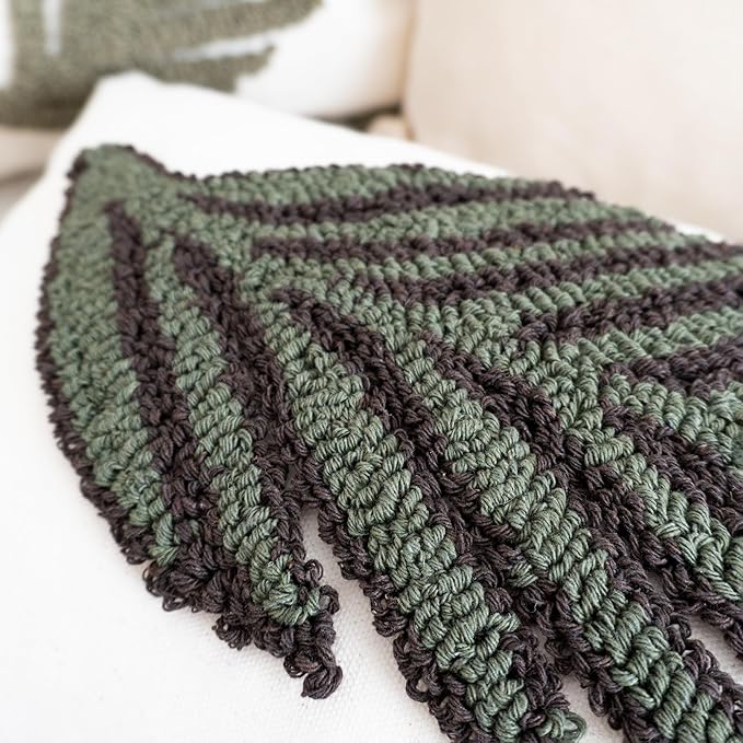 Linen Green Leaf Throw Pillow Cover, Tasseled Square Pillowcase with Tufted Tropical Fern Leaves, Modern Decorative Sham for Rustic Spring Summer Home Outdoor Decor, 18x18 inches, 1PCS