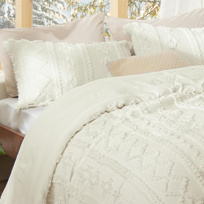 Bedsure Tufted Boho Comforter Set Queen Size - Ivory Boho Bed Set, GentleSoft™ 3 Pieces Farmhouse Shabby Chic Embroidery Bedding, Gifts for Woman, Soft Jacquard Queen Comforter for All Seasons