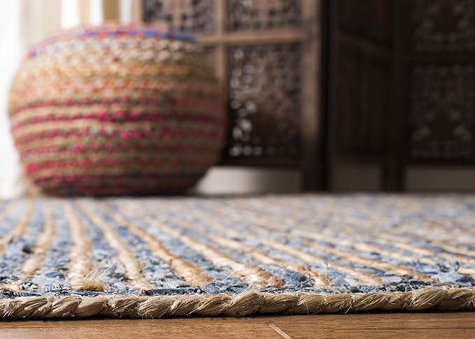 SAFAVIEH Cape Cod Collection Area Rug - 6' Square, Natural & Blue, Handmade Flat Weave Jute, Ideal for High Traffic Areas in Living Room, Bedroom (CAP250A)
