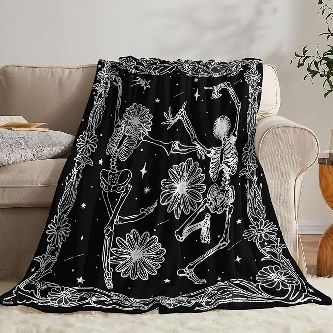 Skull Throw Blanket, Black and White Soft Cozy and Warm Couch Blankets Gift for Skull Lover, Decorative Blankets for Sofa Couch Bed, Black White 50×60 inches