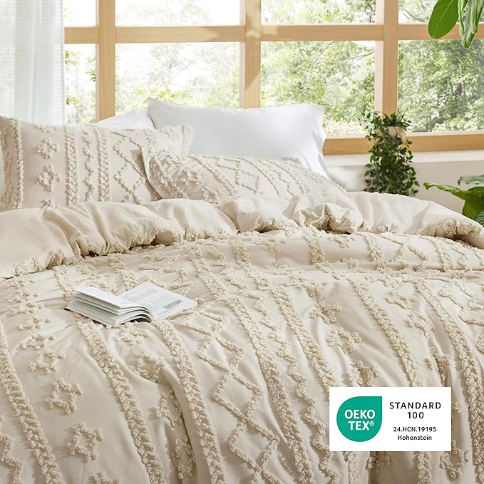 Bedsure Tufted Boho Comforter Set California King Size - Beige Boho Bed Set, GentleSoft™ 3 Pieces Farmhouse Shabby Chic Embroidery Bedding, Gifts for Woman, Soft Jacquard Comforter for All Seasons