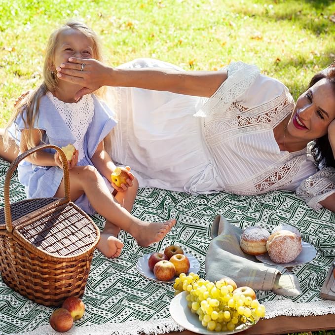 VitalCozy Waterproof Picnic Blankets 71×71 inch Outdoor Blanket Foldable 2 in 1 Double Layer Sandproof Beach Mat with Carry Strap for Camping Lawn Park Beach Grass(Green)