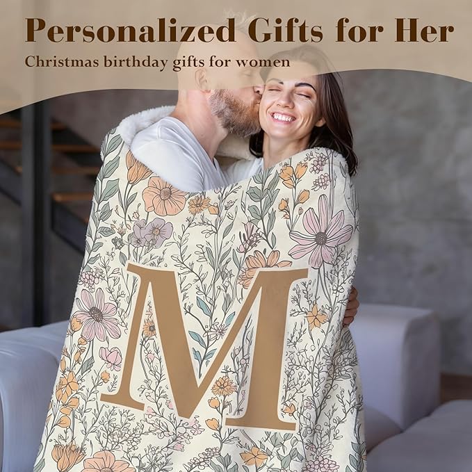 JXREQ Throw Blanket Initial Letter M Personalized Monogrammed Gifts for Women Teen Girls Frends, Boho Floral Throw Blankets for Bed Sofa Living Room Office, 50x60 Inch