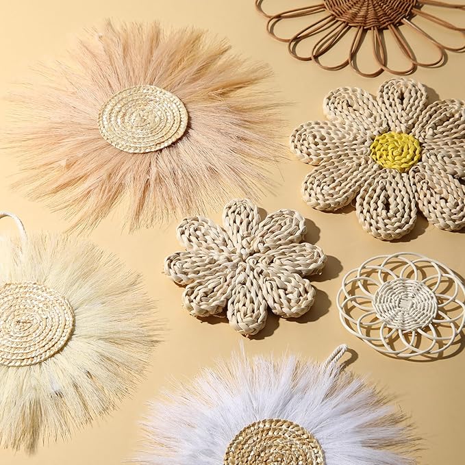 Chunful 7 Pcs Boho Wall Basket Decor Rattan Flower Wall Decor Nursery Daisy Flower Woven Macrame Hanging Flowers for Baby Kids Girls Farmhouse Bedrooms Living Rooms Kitchen Home(Light Beige Yellow)