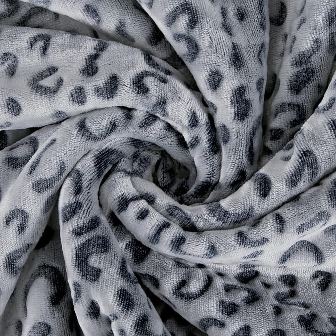 MACEVIA Sherpa Fleece Throw Blanket for Couch Fuzzy 3D Cheetah Blanket Thick Warm Reversible Cozy Comfy Super Soft Leopard Blanket for Bed Sofa 490GSM - Navy Leopard,50x60In