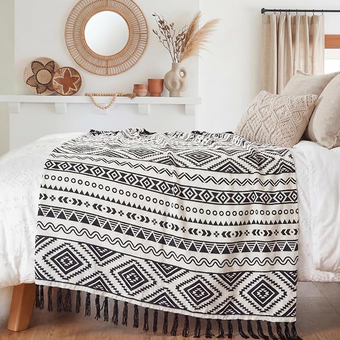 CASAAGUSTO Boho Throw Blanket - Black and White Decorative Blankets with Tassel, Printed Flannel Bohemian Blanket for Chair, Bed, Sofa, Couch(60 * 80, Black and White)