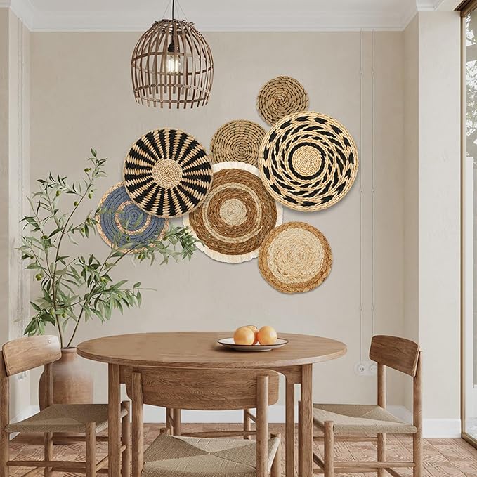 7 Pack Boho Wall Basket Decor Set, Hanging Woven Seagrass Rattan Wicker Boho Wall Decor, Round Farmhouse Wall Hanging Baskets Rustic Flat Wall Art for Living Room Bedroom Kitchen