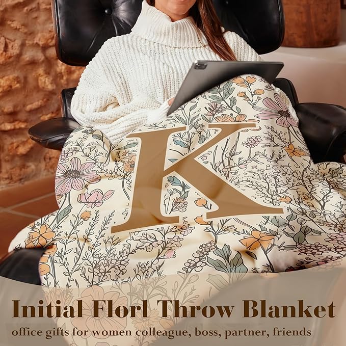 JXREQ Throw Blanket Initial Letter K Personalized Monogrammed Gifts for Women Teen Girls Frends, Boho Floral Throw Blankets for Bed Sofa Living Room Office, 50x60 Inch