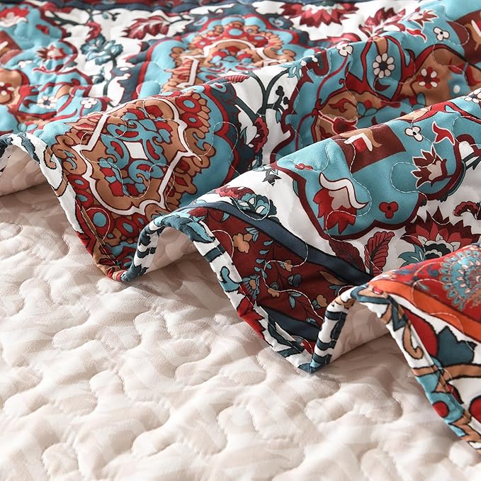 Horimote Home Boho Quilt King Size, Reversible Bohemian Style Twill Strip Floral Quilt Beddding Set, Colorful and Soft Bedspread Oversized King Quilt Coverlet for All Season, 2 Pillow Shams (3 Pieces)
