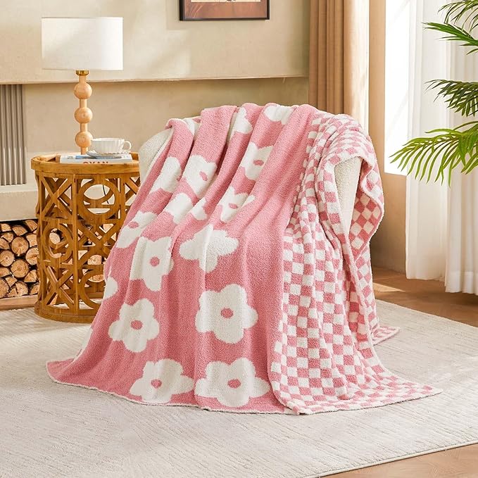 Checkered Throw Blanket, Dusty Pink Flower Blanket for Couch, 60"x80" Soft Plaid Knit Blanket for Home Decor, Reversible Checkerered Blankets for Sofa, Chair, Bed