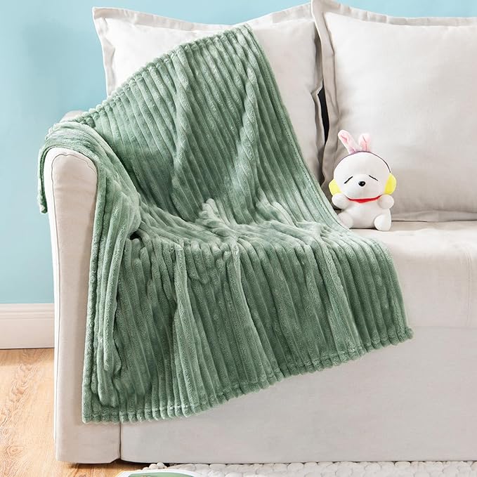 MIULEE Fleece Blanket, Durable Plush Fuzzy Extra Soft Warm Cozy Sage Green Striped Flannel Throw Blanket for Couch Sofa Bed 30"x40"