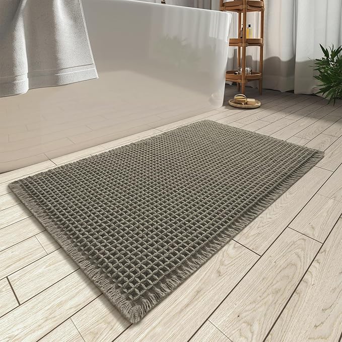AMOAMI Upgraded Waffle Bath Mat, Super Absorbent Non Slip Bath Mats for Bathroom Floor, Machine Washable Bathroom Rugs with Tassels, Rubber Backed Bathroom Mats, Ultra Soft, 18" x 30", Green