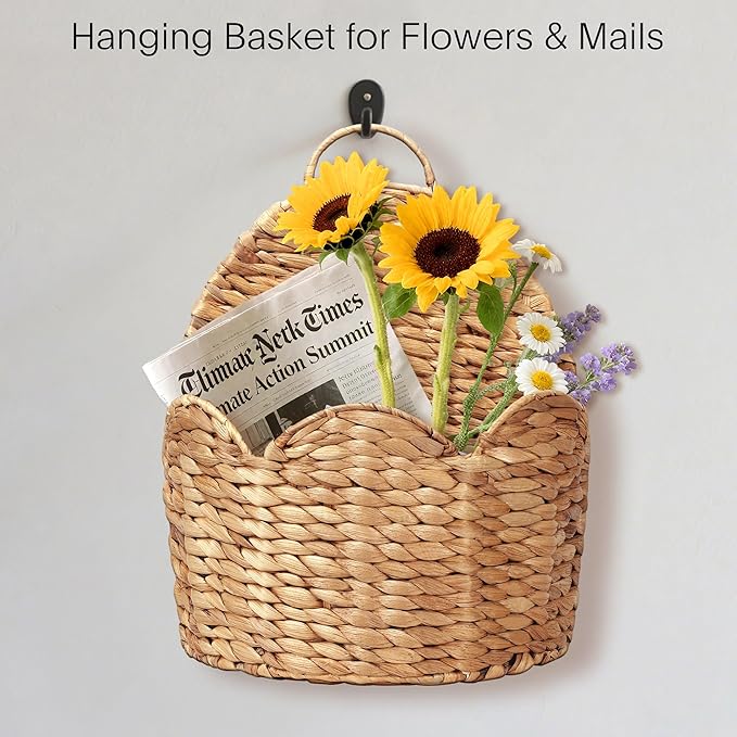2 PC Door Basket Scalloped Hanging Storage Basket,Water Hyacinth Woven Wall Baskets for Front Door Decor, Hangable Storage Organize for Flowers,Planter,Mails,Wicker Baskets for Organizing Garden - L*2