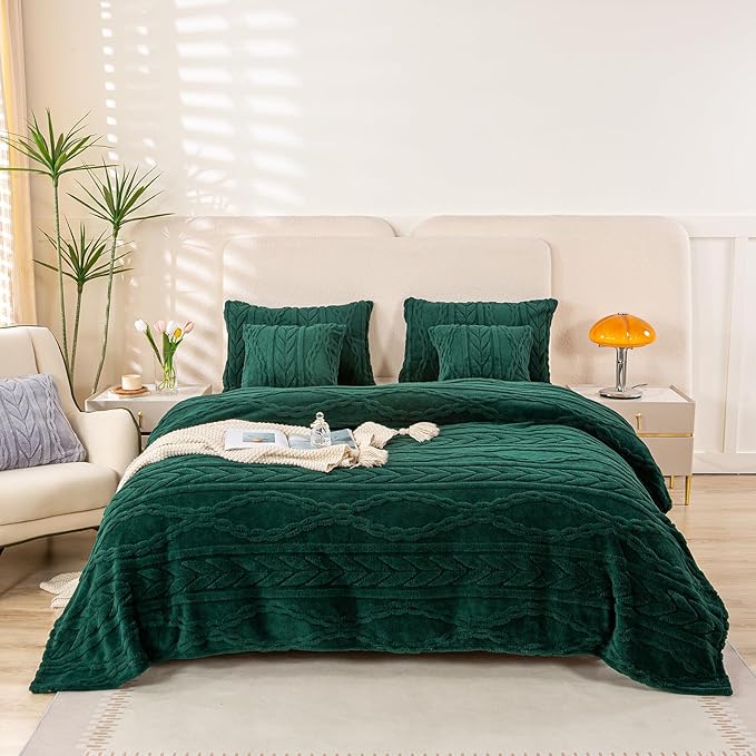 YUSOKI Queen Size Blanket Single Layer,Weight(4.4lb),370GMS-3D Stylish Design for Gift Home Decor (Forest Green,90"x90")