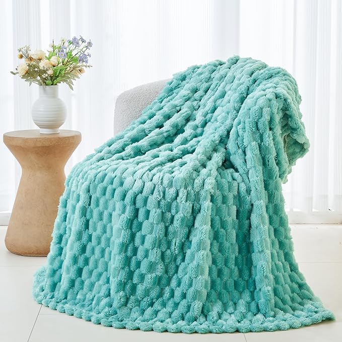 NEWCOSPLAY Super Soft Throw Blanket Sage Green Premium Silky Flannel Fleece 3D Clouds Stylish Jacquard Lightweight Bed Blanket All Season Use 350GSM (Sage Green, Throw(50"x60"))