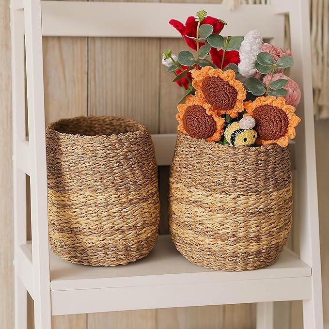 Small Seagrass Basket | Handwoven Natural Waste Bin for Garbage, Storage, or Holding Planters | Ideal for Bathroom, Bedroom, Office, or Under Desk Use (Seagrass)