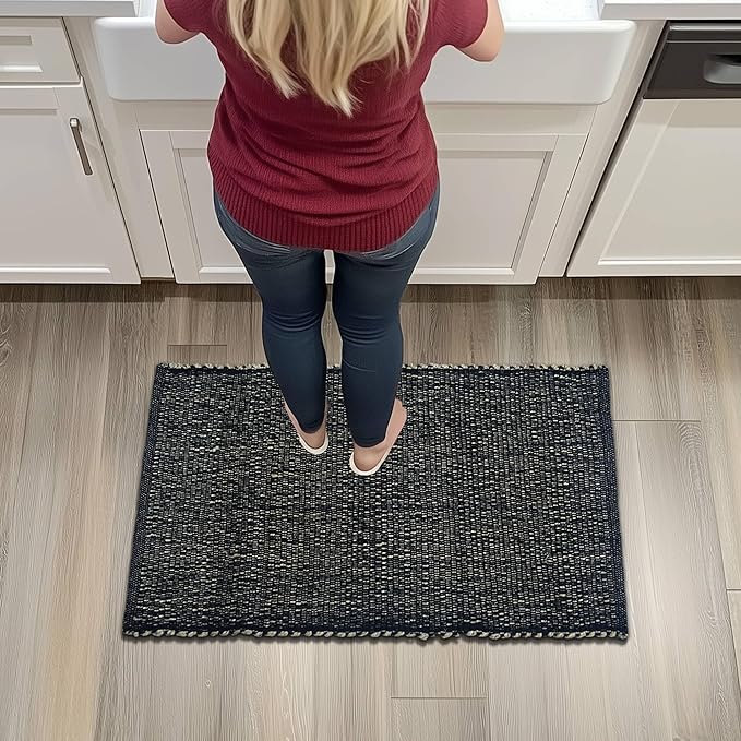 Black 20X30 Jute Rug Braided Construction - Farmhouse Woven Carpet - Mid-Century Modern Floor Covering for Entryway or Kitchen, 20" x 30"