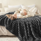 NEWCOSPLAY Super Soft Queen Blanket Grey Premium Silky Flannel Fleece 3D Ribbed Jacquard Lightweight Bed Blanket All Season Use (Grey Ribbed, Queen(90"x90"))