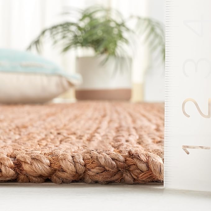 SAFAVIEH Natural Fiber Collection Runner Rug - 2'3" x 8', Tan, Geometric Design, Ideal for High Traffic Areas in Entryway, Kitchen & Bathroom (NF676A-28)