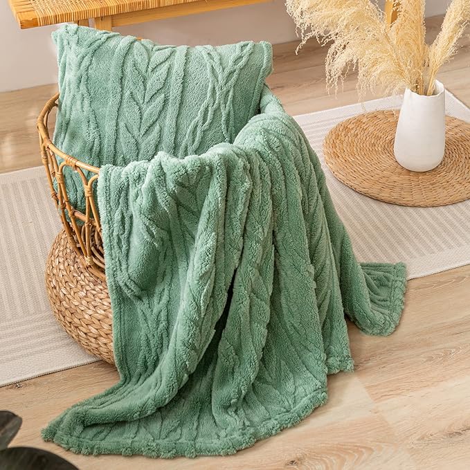 YUSOKI Sherpa Throw Blanket-3D Stylish Design Super Soft Fuzzy Cozy Warm Blanket Thick Plush Fluffy Furry Blankets for Teen Girls Women Couch Bed Sofa Chair Men Boys Gift(Sage Green,50"x65")