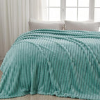 NEWCOSPLAY Super Soft Queen Blanket Mint Green Premium Silky Flannel Fleece 3D Ribbed Jacquard Lightweight Bed Blanket All Season Use (Mint Green Ribbed, Queen(90"x90"))