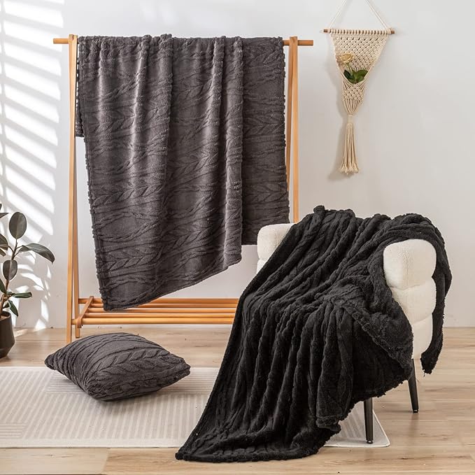 YUSOKI Sherpa Large Throw Blanket Single Layer,Light Weight(1.7lb),370GMS-3D Stylish Design for Gift Home Decor (Morel,50"x65")