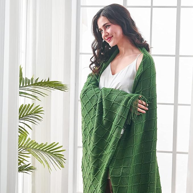 inhand Green Knitted Throw Blanket for Couch and Bed, St. Patrick’s Day Lucky Spring Gifts Throw for Her or Him, Soft Farmhouse Woven Blanket with Tassel, Lightweight Decorative, 50"x60"