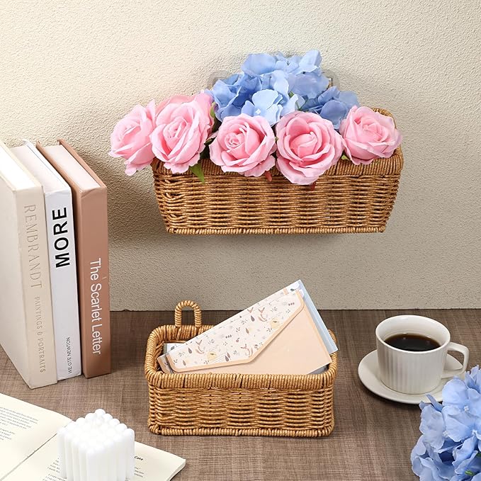 Set of 2 Wall Hanging Baskets, Boho Style Hand-Woven Hanging Storage Basket, Plastic Woven Baskets with Hangers for Kitchen Home Decor Bathroom Living Room (Light Brown, Imitation Rattan Plastic)