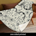 Throw Blanket for Couch, 300GSM Warm Soft Cozy Flannel Blanket, Cute Blanket for All Seasons Bedroom Home Decor Gifts, Grey Halloween Bats 50x60 Inches