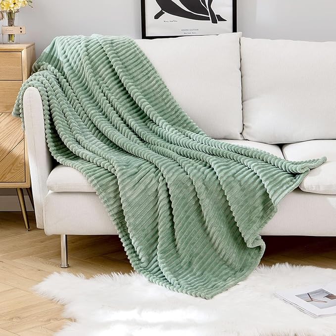 MIULEE Fleece Throw Blanket with Stripe Pattern 300GSM Super Soft Fuzzy Sage Green 3D Ribbed Jacquard Blanket for Couch Plush Warm Cozy Bed Blanket for Bed Sofa Chair Throw Size 50"x60"