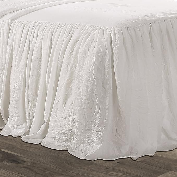 Lush Decor Ruffle Skirt Bedspread Set - 3-Piece Luxurious Farmhouse Bedding - Elegant Ruffle Detail - Timeless Style - Soft Lightweight Sheets - Queen, White