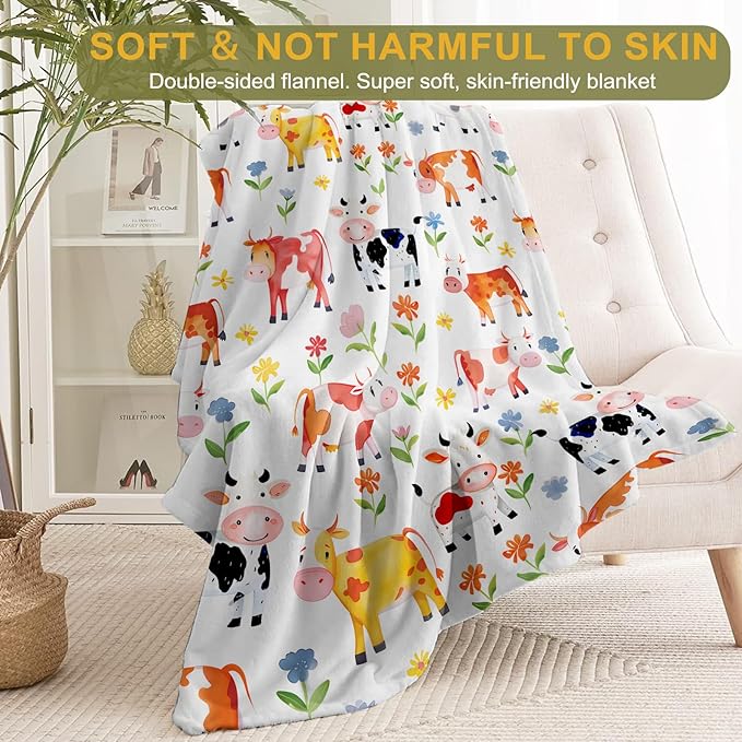 Cartoon Cow Fleece Blanket - Lightweight Soft Cozy Gifts Throw for Animal Lovers, Kids,Women,Cute Cattle Blankets,Cheerful Whimsical Design,Home Room Modern Farmhouse Decor 60x80in