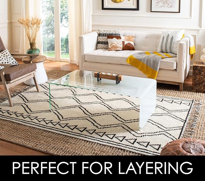 SAFAVIEH Area Rug 6' Square - Natural Fiber Collection - Natural Brown, Handmade Jute, Farmhouse Style, Chunky Textured Thick Pile (NF447A)