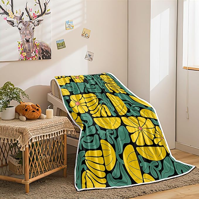 Boho Abstract Colorful Floral Throw Blanket, Vintage Retro Patchwork Yellow Green Flower Botanical Geometric Aesthetic Groovy Flannel Throw Blanket for Chair Bed Sofa Couch, 50X60IN